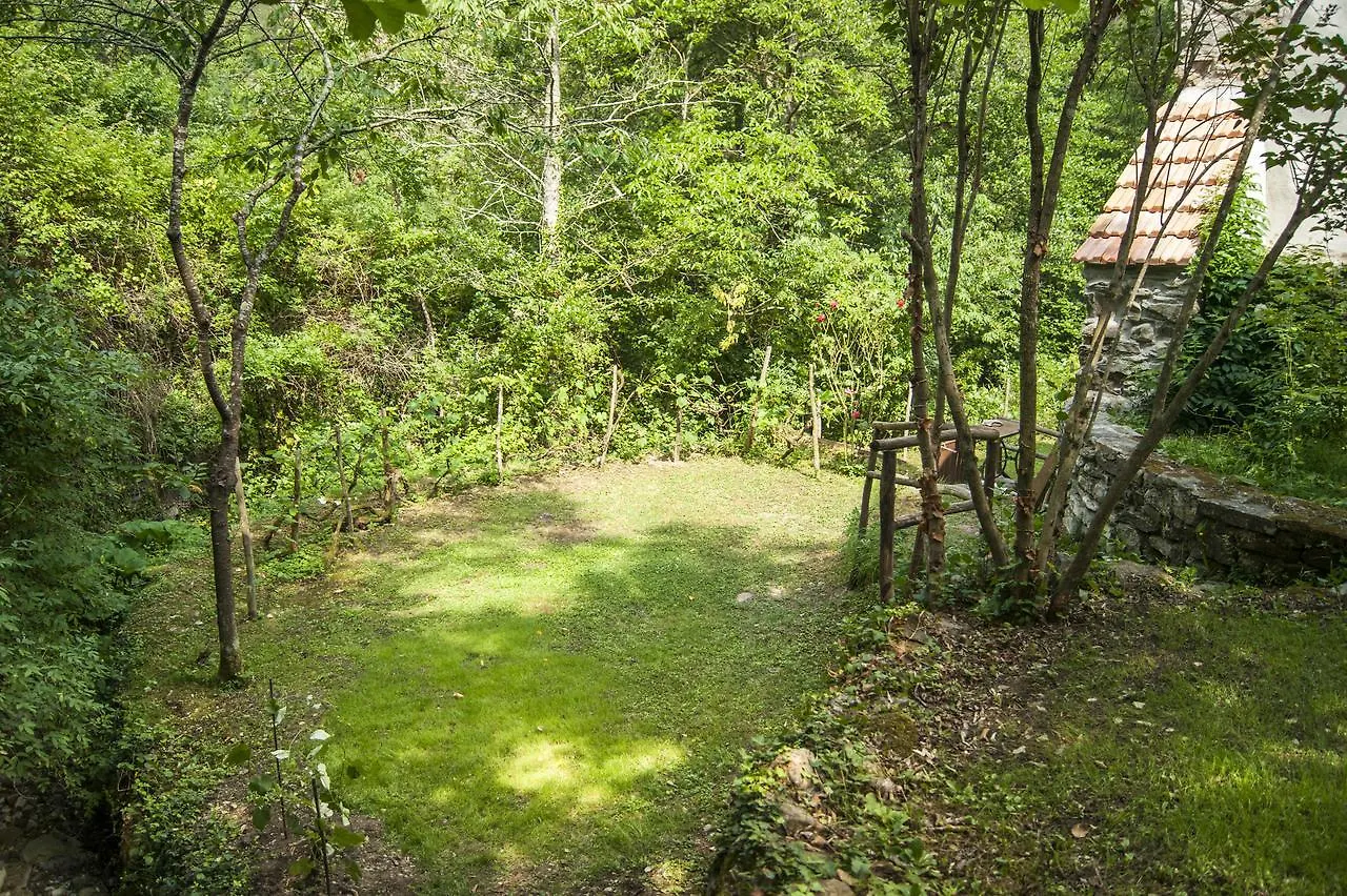 Secret Gardens Bed & Breakfast Borgomaro Italy