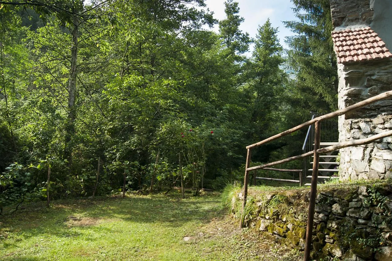 Secret Gardens Bed & Breakfast Borgomaro