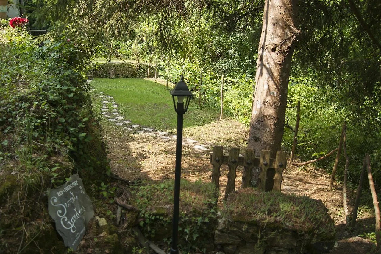 Secret Gardens Bed & Breakfast Borgomaro 0*,